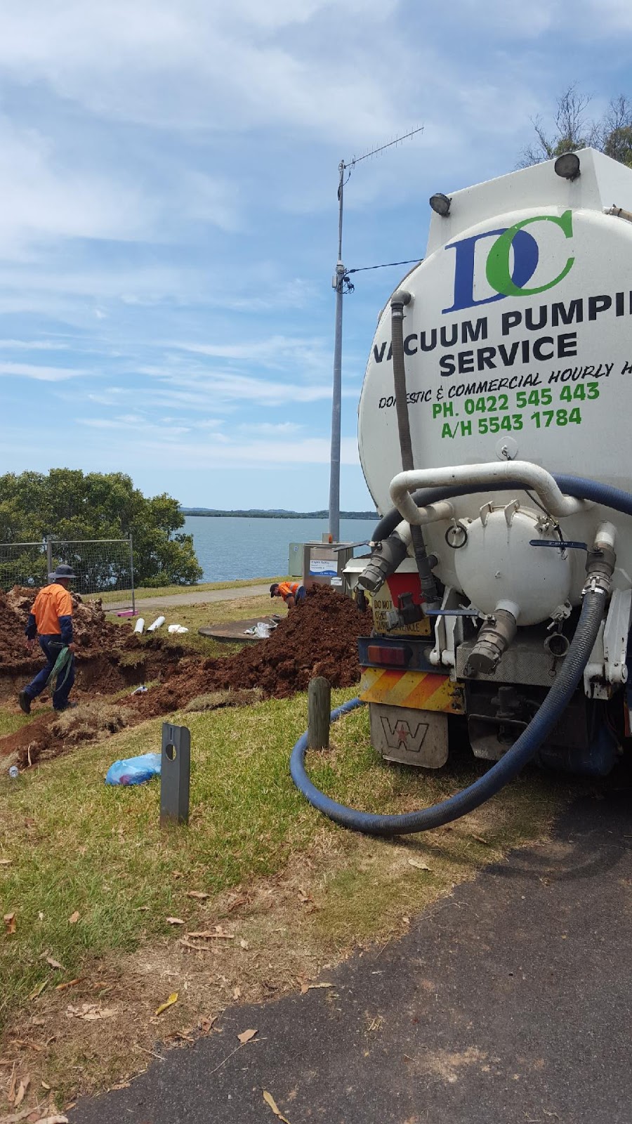 DC Liquid Waste Removal Services | 5972 Mount Lindesay Hwy, Woodhill QLD 4285, Australia | Phone: 0412 403 833