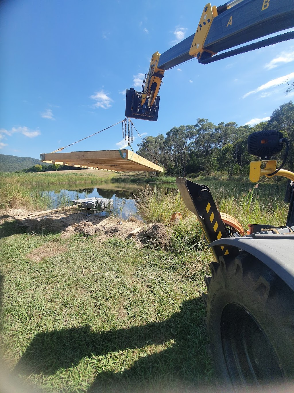 BLOADED Telehandler |  | 6910 Great Alpine Rd, Porepunkah VIC 3740, Australia | 0418693275 OR +61 418 693 275