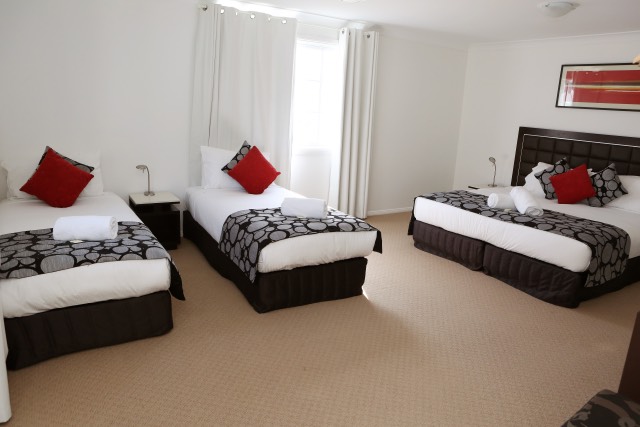 Berrima Retreat | lodging | 172 Old Mandemar Rd, Berrima NSW 2577, Australia | 1300761376 OR +61 1300 761 376