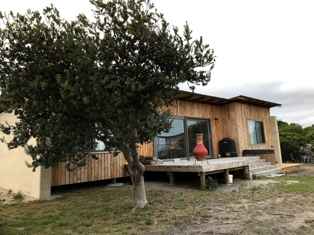 COOPERS OCEAN CABIN | lodging | 11 Cooper St, Seymour TAS 7215, Australia | 0418284003 OR +61 418 284 003