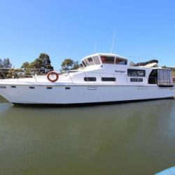 Pier 35 Boat Sales | 3/263-329 Lorimer St, Port Melbourne VIC 3207, Australia | Phone: (03) 9645 1100