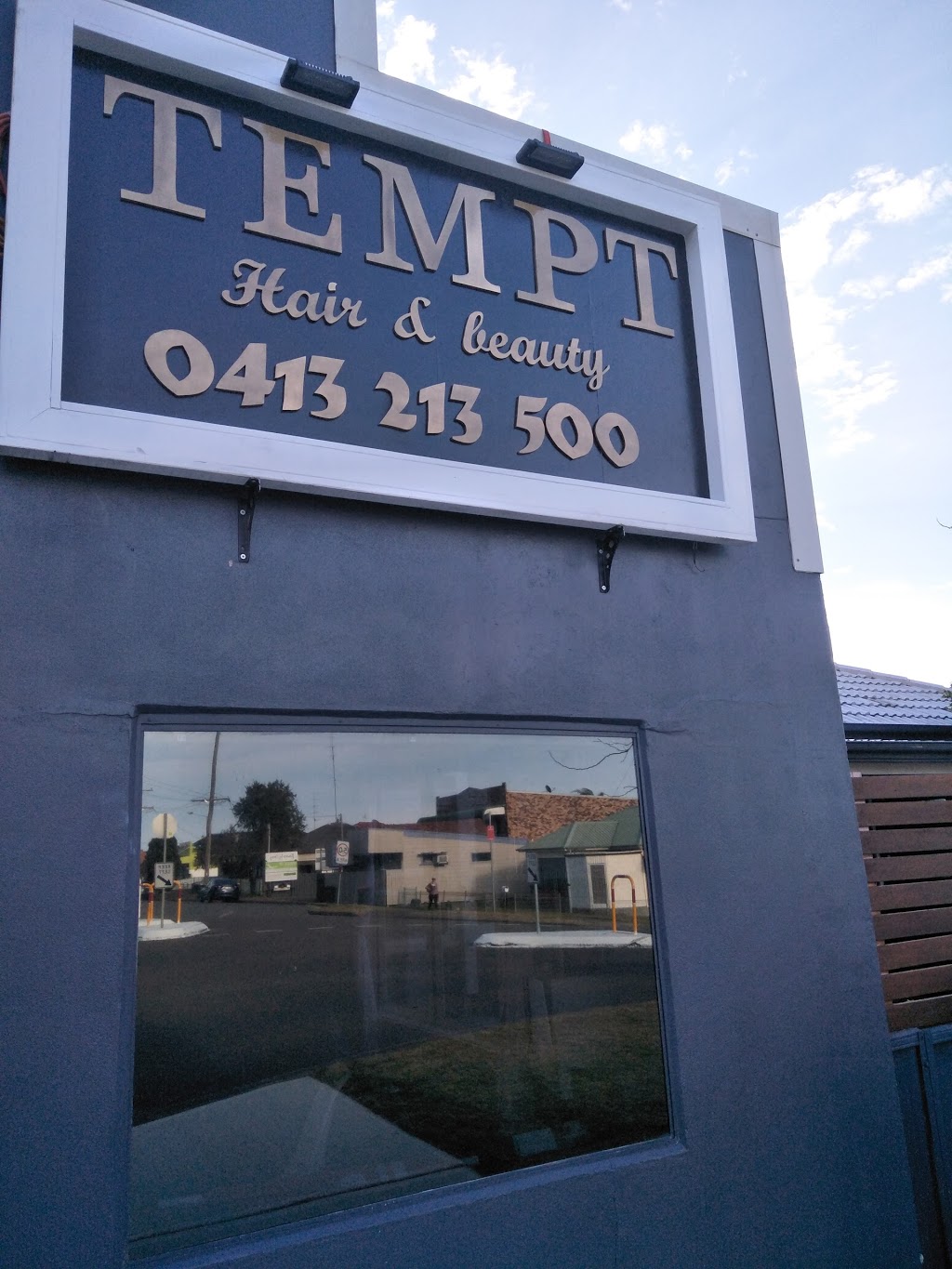 Tempt Hair & beauty | 91A Wallsend St, Kahibah NSW 2290, Australia | Phone: 0413 213 500