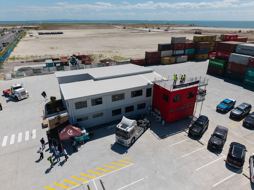 South East Queensland Hauliers Port of Brisbane | 2 Egret St, Port Of Brisbane QLD 4178, Australia | Phone: (07) 3823 7400
