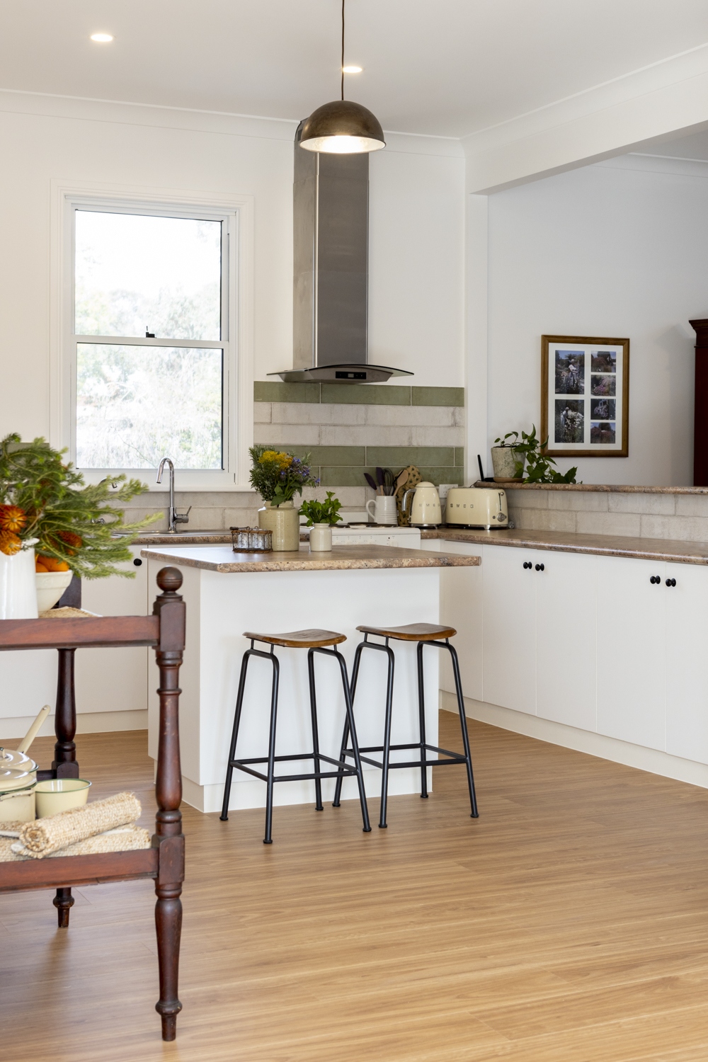 The Beekeepers Cottage | 124 Malakoff Rd, Beechworth VIC 3747, Australia | Phone: (02) 6033 2322