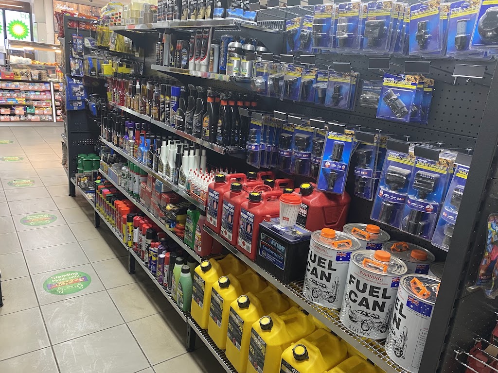 BP MORANBAH SERVO & RESTAURANT - DELIVERY,TAKEAWAY & DINE IN | Corner of Industrial avenue & Colliery, Moranbah QLD 4744, Australia | Phone: (07) 4941 5444