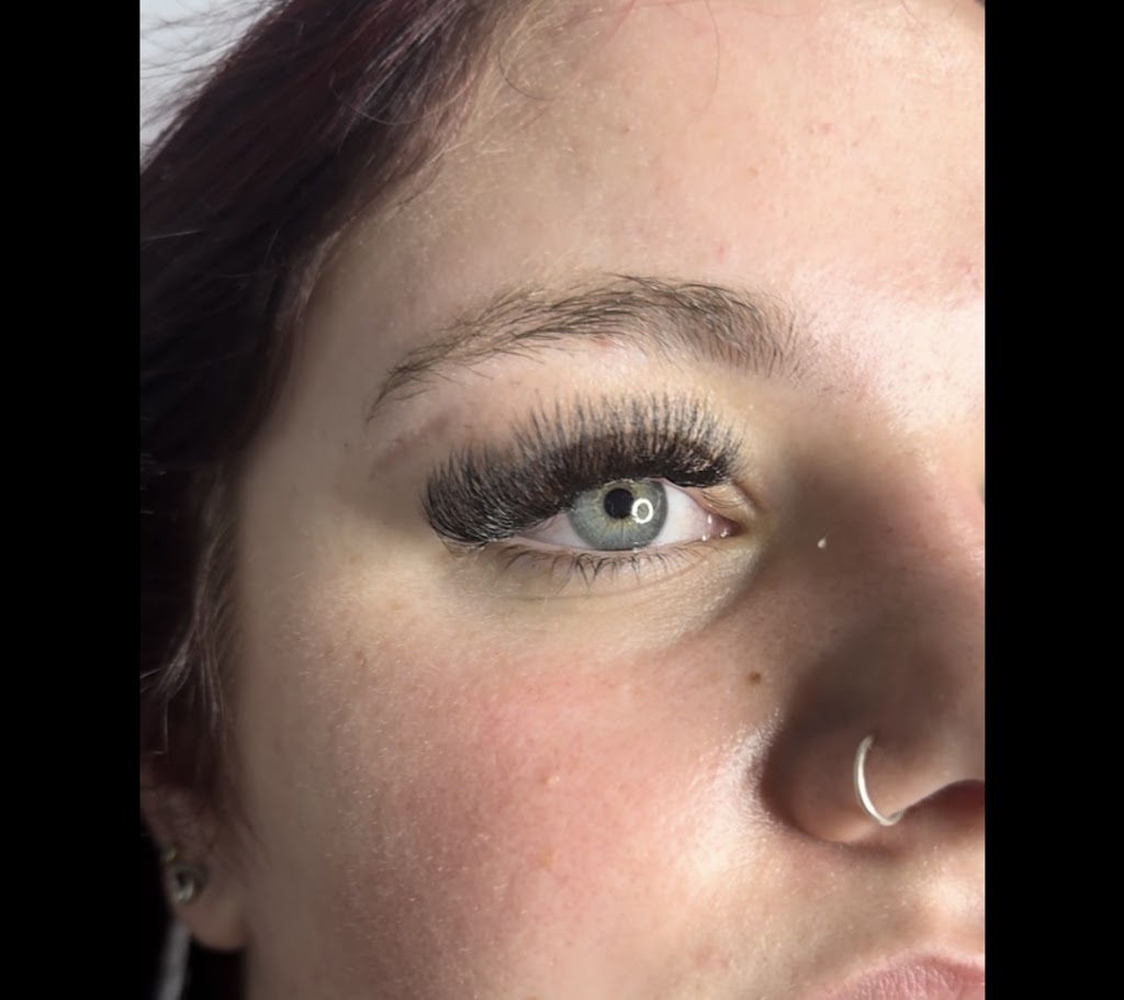 Lash 27 | Lugano Ave, Alfredton VIC 3350, Australia | Phone: 0478 949 966