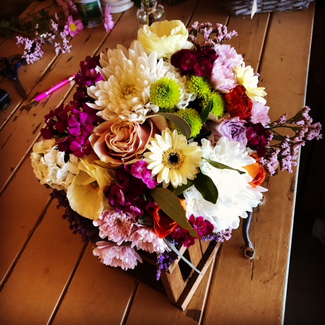 Adore Flowers | 2/129 Brisbane Rd, Mooloolaba QLD 4557, Australia | Phone: (07) 5444 4588