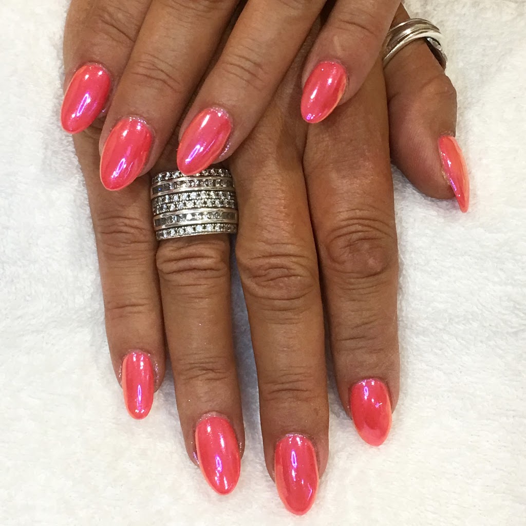 Tinas Nails and Beauty | beauty salon | 13 Sunbird Ct, Elanora QLD 4221, Australia | 0432280665 OR +61 432 280 665