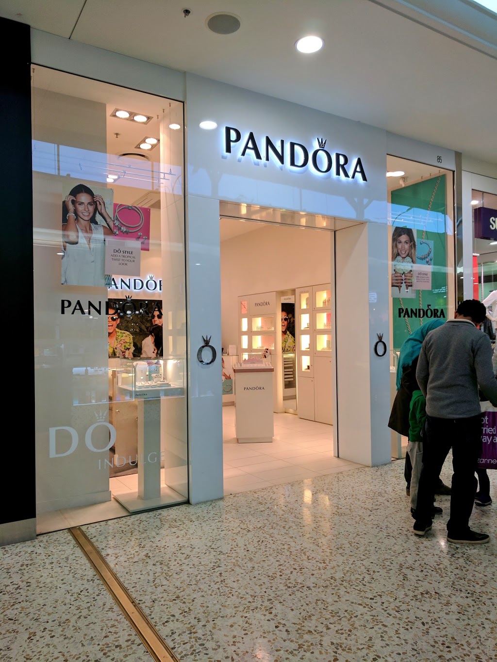 Pandora | jewelry store | Shop 85 Luxford Rd, Mount Druitt NSW 2770, Australia | 0298322277 OR +61 2 9832 2277