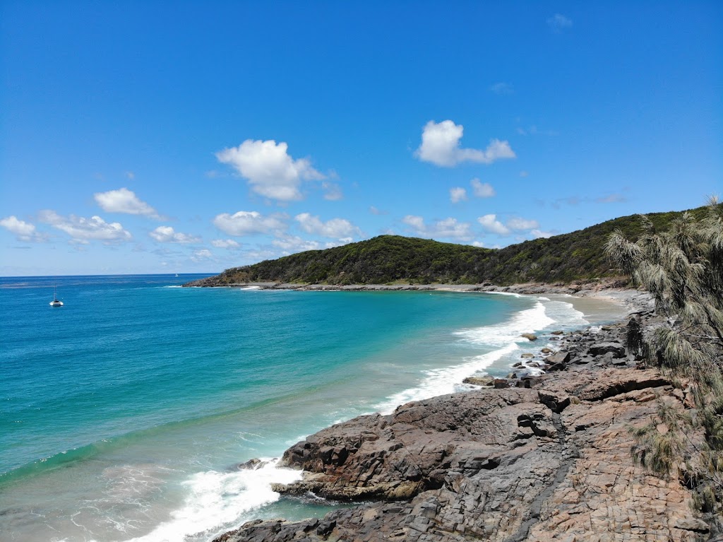 Dolphin Point Lookout | Coastal Walk, Noosa Heads QLD 4567, Australia | Phone: 13 74 68