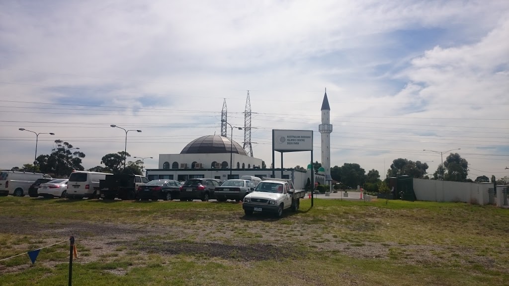 Australian Bosnian Islamic Centre Deer Park | mosque | 285 Station Rd, Albanvale VIC 3021, Australia | 0393108811 OR +61 3 9310 8811