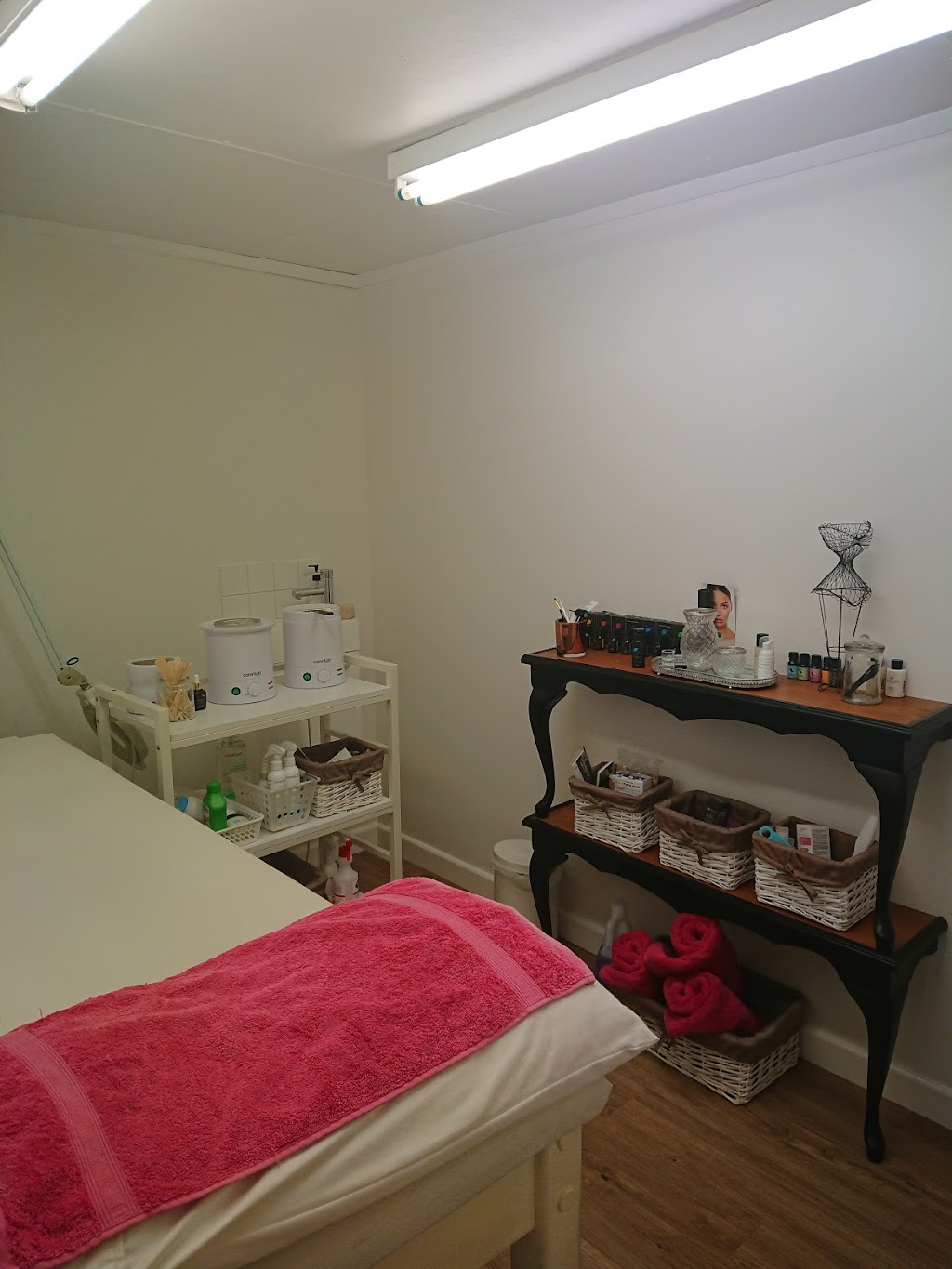 SUZANAS WAXING STUDIO | beauty salon | 202 Station Rd, New Gisborne VIC 3438, Australia | 0413148927 OR +61 413 148 927
