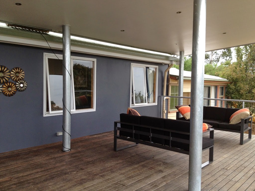 The Views Cottage | lodging | 28 Table Hill Rd, Daylesford VIC 3460, Australia | 0418563757 OR +61 418 563 757
