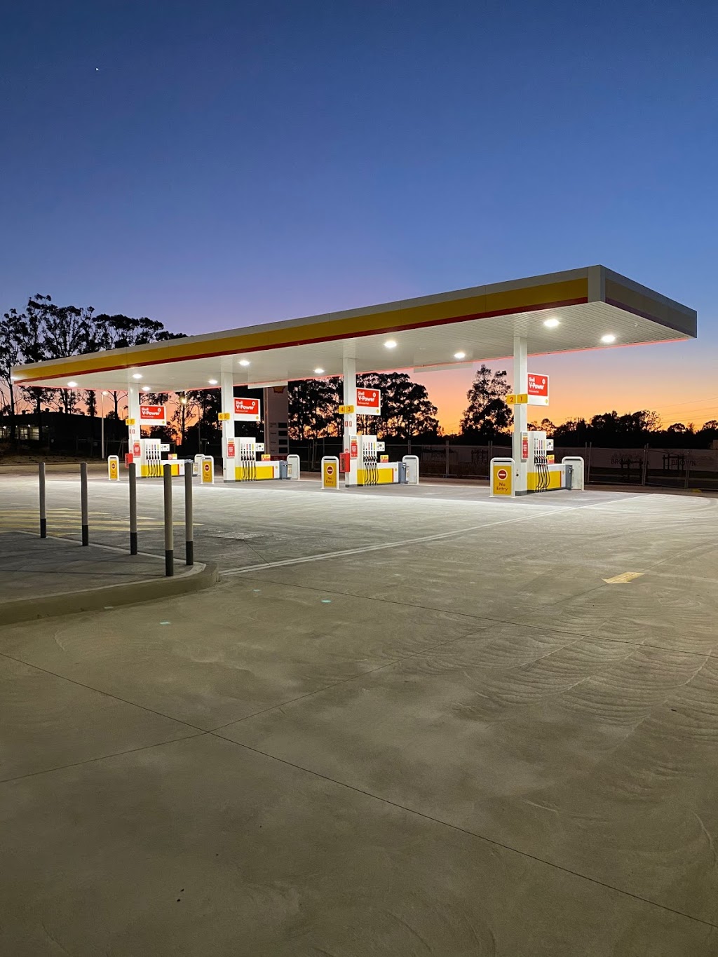 Shell Coles Express Beresfield | gas station | 93 Weakleys Dr, Beresfield NSW 2322, Australia | 0279049320 OR +61 2 7904 9320