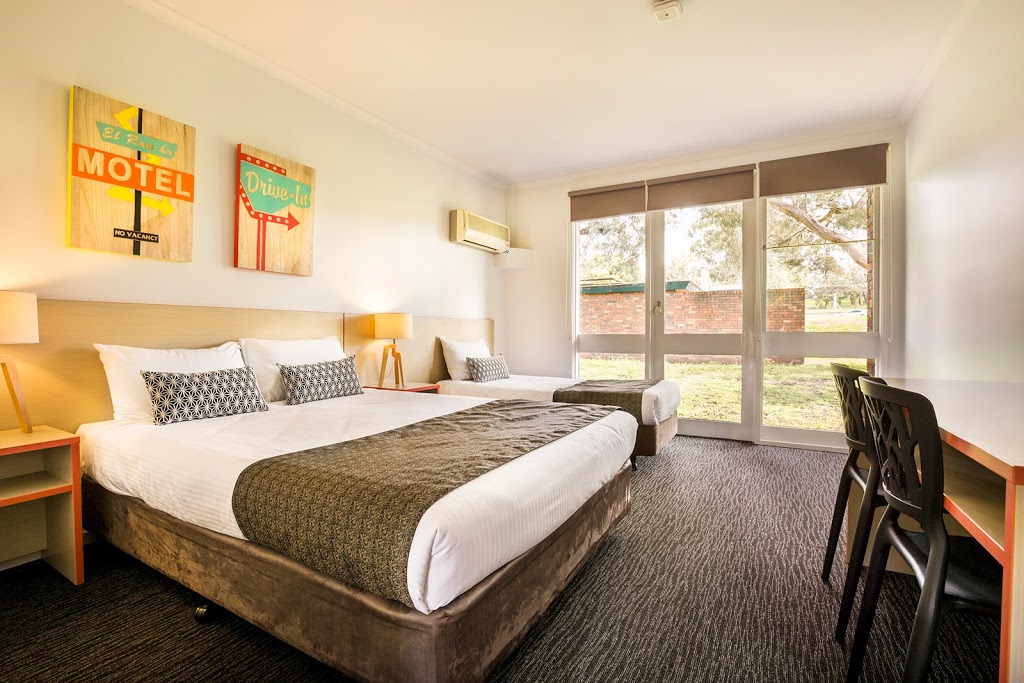The Burvale Hotel | lodging | Cnr Springvale Rd &, Burwood Hwy, Nunawading VIC 3131, Australia | 0398479900 OR +61 3 9847 9900