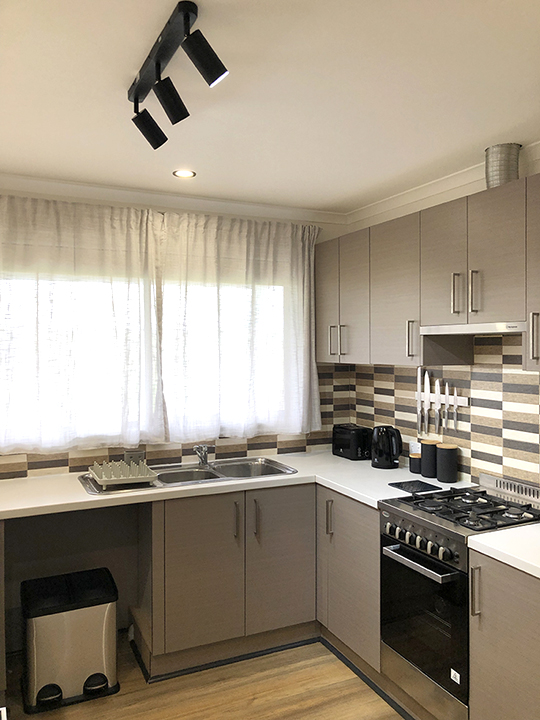 Mellee Cottage | 14 Cope St, Scarsdale VIC 3351, Australia | Phone: 0417 033 774