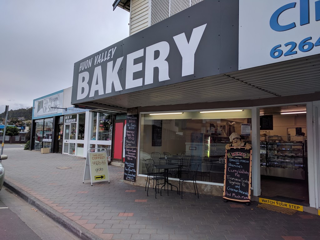 Huonvalley Bakery Cafe | bakery | Shop 1/37 Main St, Huonville TAS 7109, Australia | 0418778814 OR +61 418 778 814