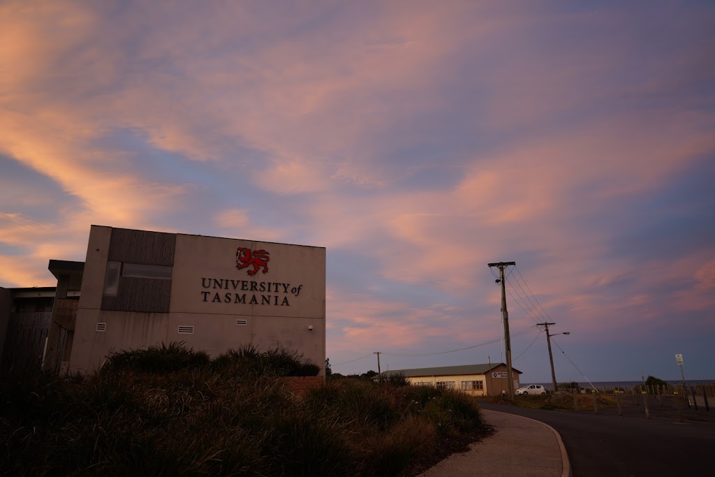 University of Tasmania, Cradle Coast Campus | university | 2/8 Bass Hwy, Burnie TAS 7320, Australia | 0364304949 OR +61 3 6430 4949