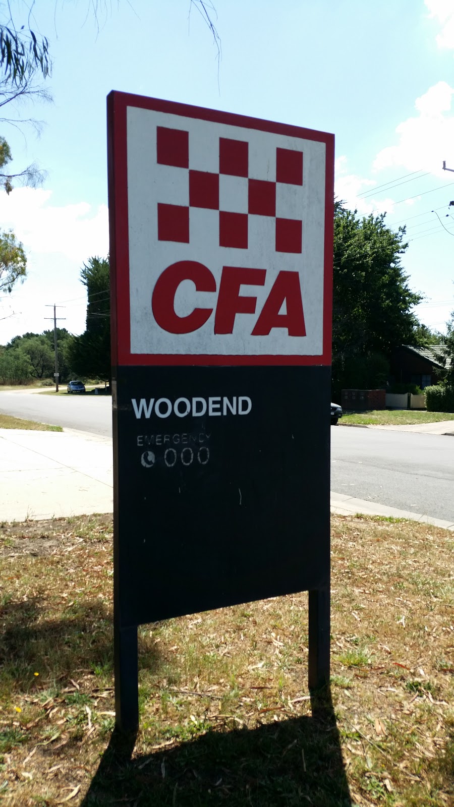 Woodend CFA | fire station | Urquhart St, Woodend VIC 3422, Australia | 0354272356 OR +61 3 5427 2356