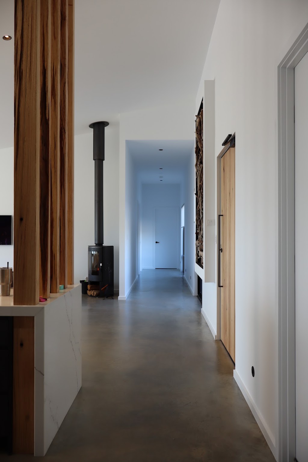 Latitude House | 655 South Rd, Nugara TAS 7256, Australia | Phone: 0417 471 620