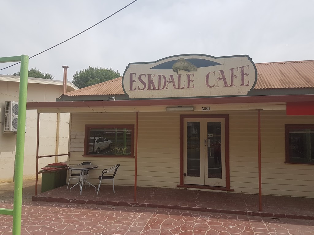 Eskdale Cafe | cafe | 3801 Omeo Hwy, Eskdale VIC 3701, Australia | 0260720579 OR +61 2 6072 0579