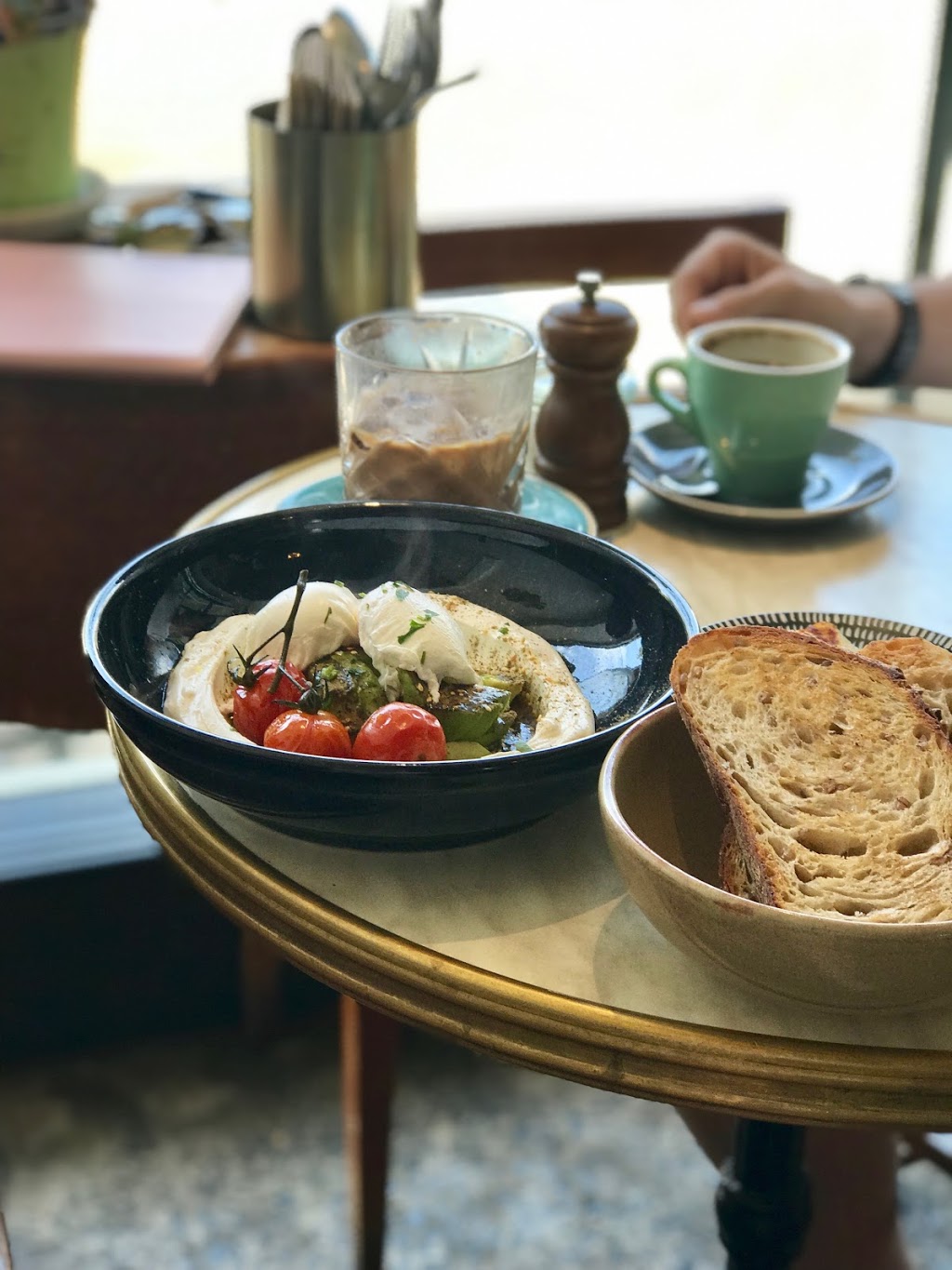 A Man and his Monkey Cafe | cafe | 149 Clovelly Rd, Randwick NSW 2031, Australia | 0293983900 OR +61 2 9398 3900