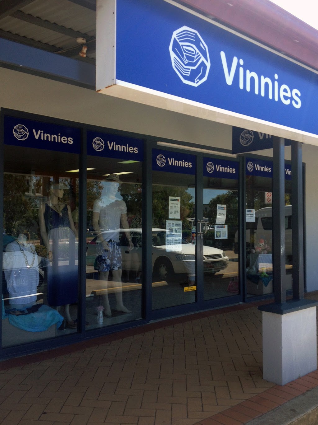 Vinnies Magnetic Island | 98-100 Sooning St, Magnetic Island QLD 4819, Australia | Phone: (07) 4778 5600