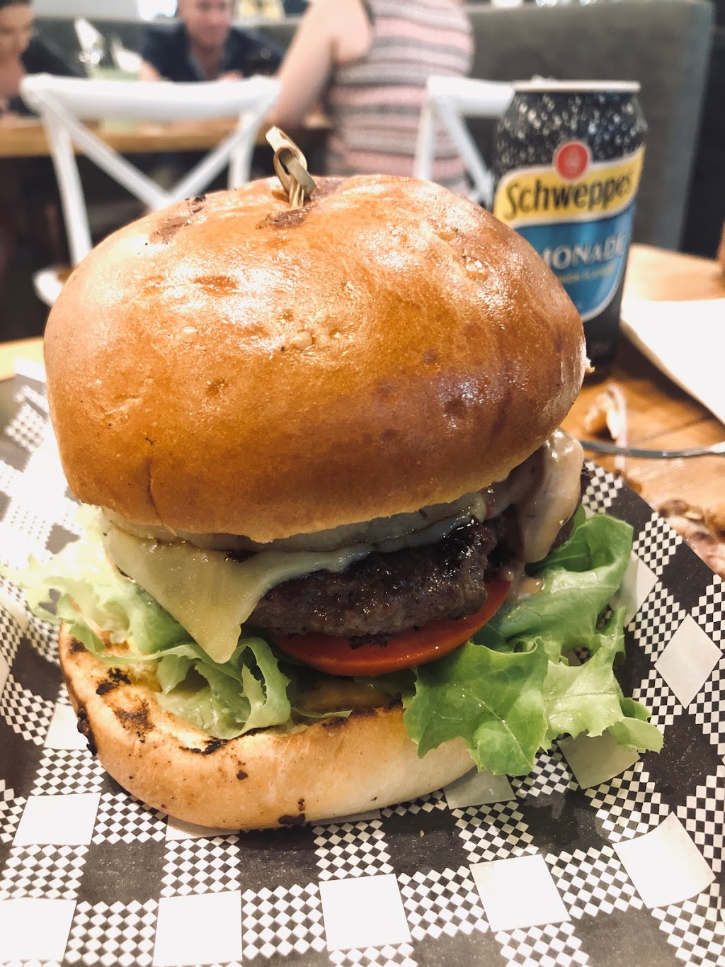 Buffalos Burgers and Wings Townsville | restaurant | Shop 167b Willows Shopping Centre, 13 Hervey Range Rd, Thuringowa Central QLD 4817, Australia | 0744483497 OR +61 7 4448 3497