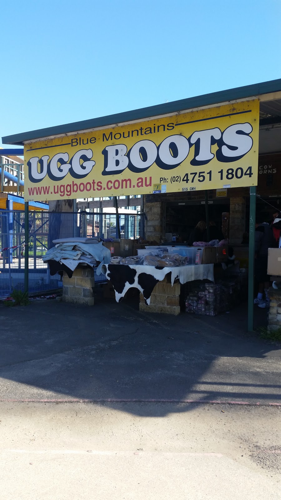 Blue Mountains Ugg Boots | shoe store | 515 Great Western Hwy, Faulconbridge NSW 2776, Australia | 0247511804 OR +61 2 4751 1804