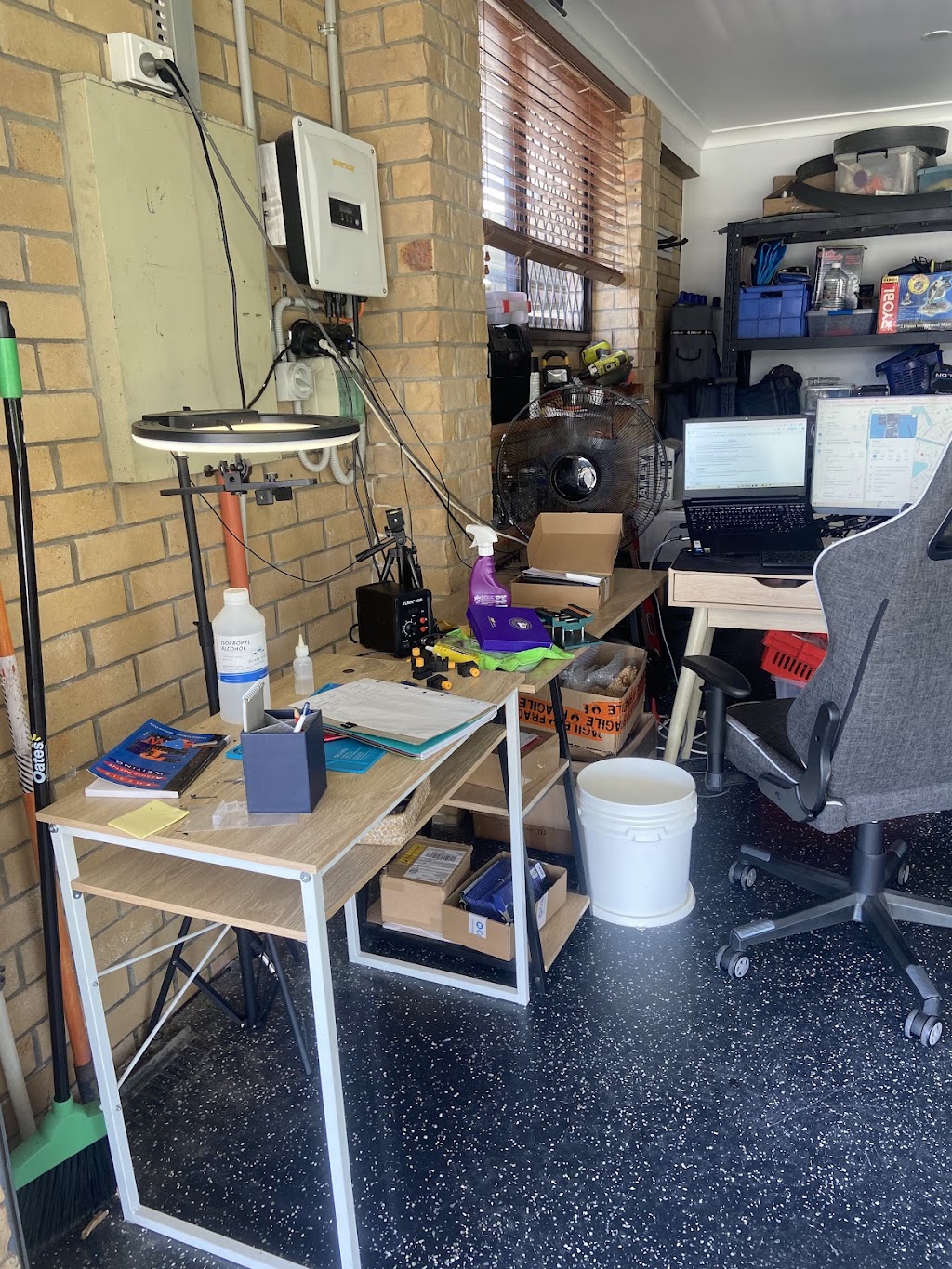PJS Phone Repair | 4 Kentia Ct, Elanora QLD 4221, Australia | Phone: 0489 218 955