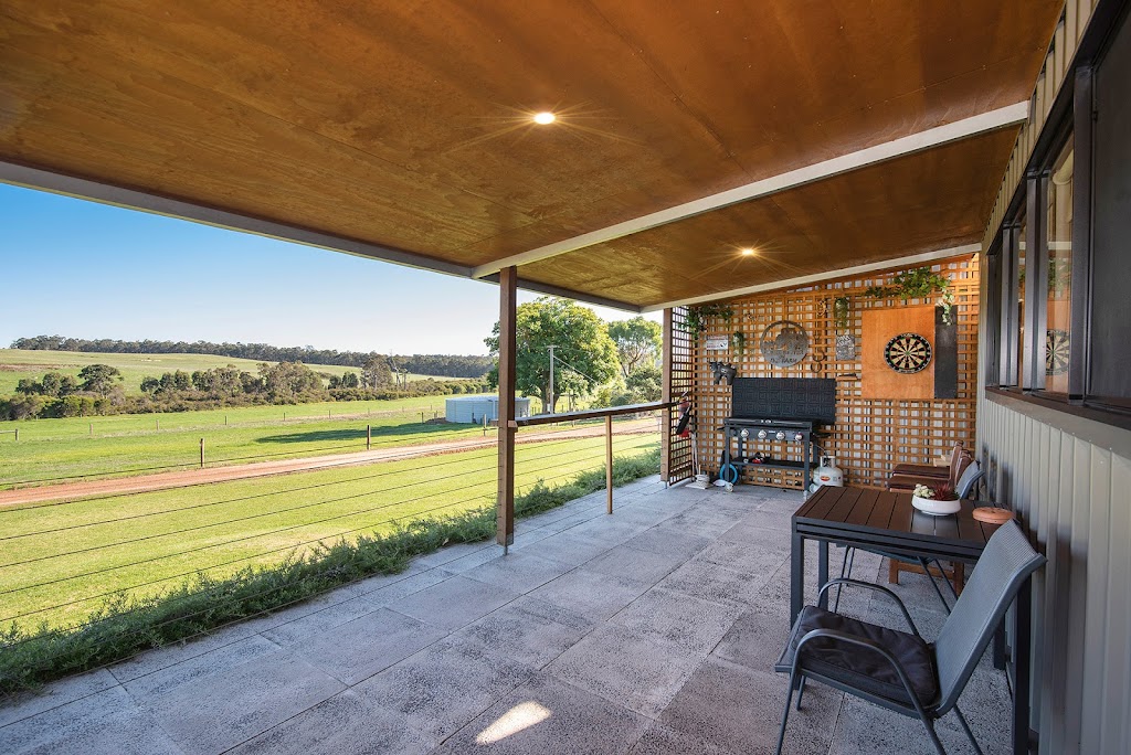 ROSA GLEN RETREAT | 249 Low Rd, Rosa Glen WA 6285, Australia | Phone: 0428 575 023