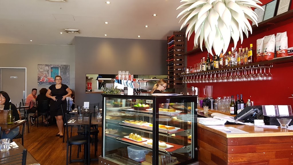 La Piazza Cafe Restaurant | 3/33 Gartside St, Wanniassa ACT 2903, Australia | Phone: (02) 6296 2995