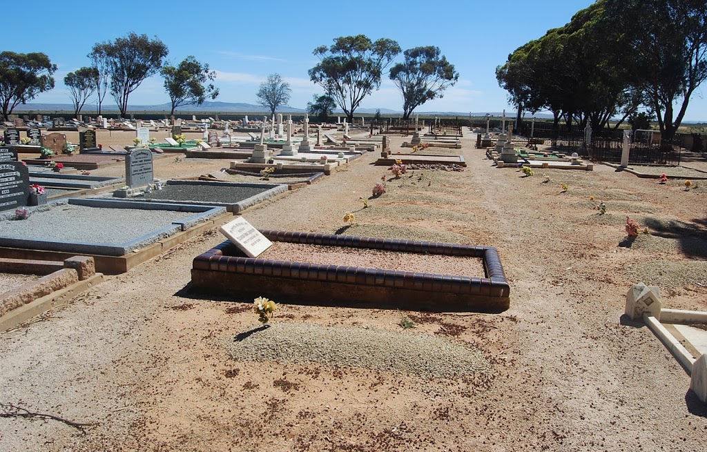 Port Wakefield Public Cemetery | cemetery | 131 Annie Watt Rd, Port Wakefield SA 5550, Australia