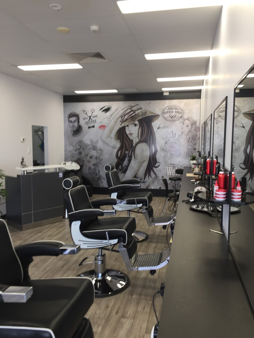 Bea My Barber | hair care | Shop 13 / 148 Bamford Lane, Parkside Shopping Centre, Kirwan QLD 4817, Australia