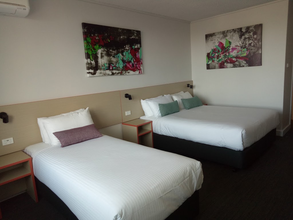 Waltzing Matilda Hotel | lodging | 856 Heatherton Rd, Springvale VIC 3171, Australia | 0395461333 OR +61 3 9546 1333