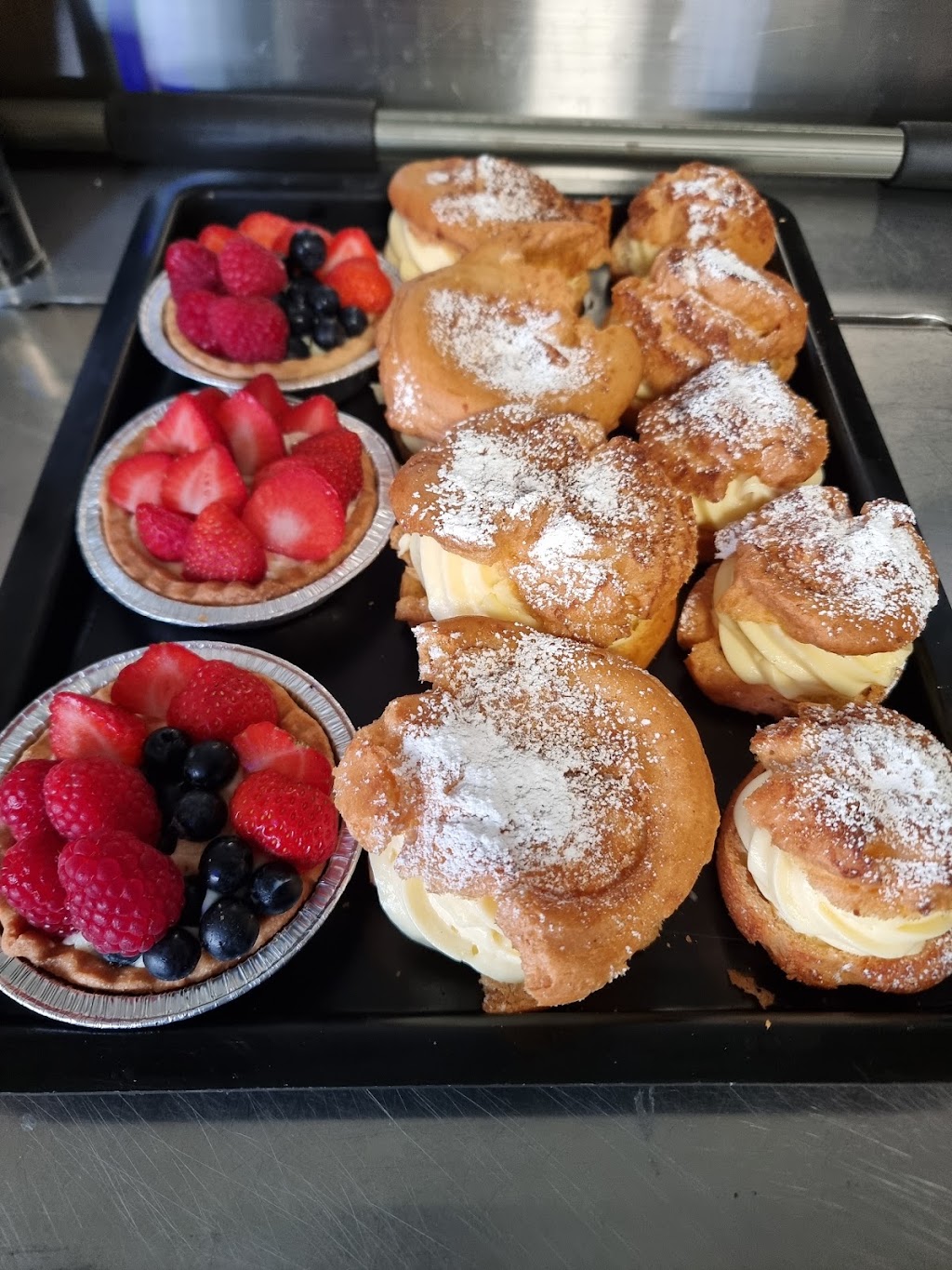 Puff Daddys Food Truck | Hanging Rock Pl, Batemans Bay NSW 2536, Australia | Phone: 0458 792 727