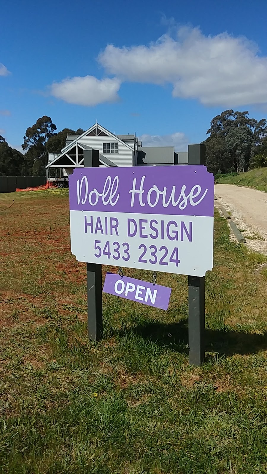 Doll House Hair Design | 23 Mitchell St, Heathcote VIC 3523, Australia | Phone: (03) 5433 2324