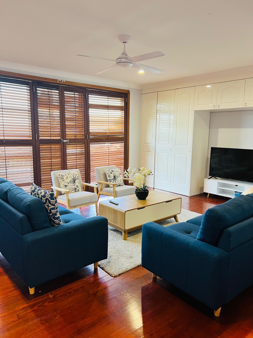 Bennetts Bliss - Oceanfront House | 44 Bennetts Head Rd, Forster NSW 2428, Australia | Phone: 0469 905 214