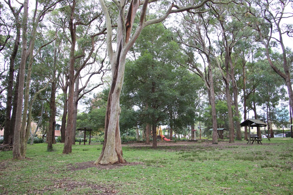 Lowanna Park | park | Chatswood NSW 2067, Australia | 0297771000 OR +61 2 9777 1000