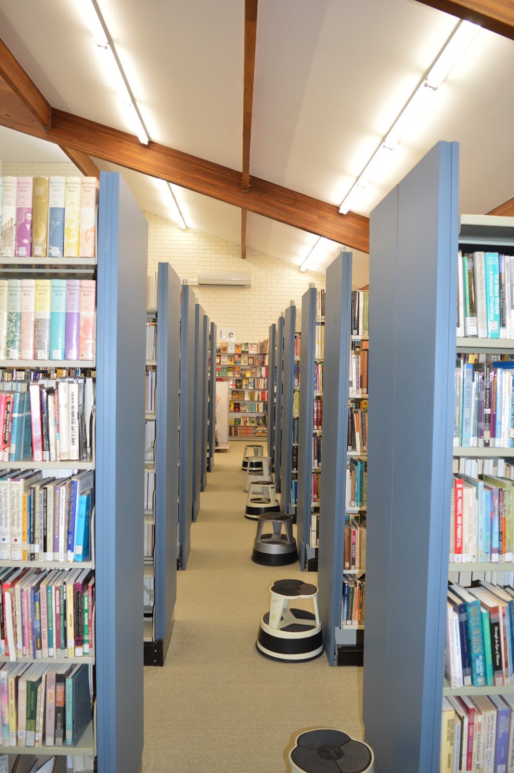 Vose Library | library | 20 Hayman Rd, Bentley WA 6102, Australia | 0863136200 OR +61 8 6313 6200