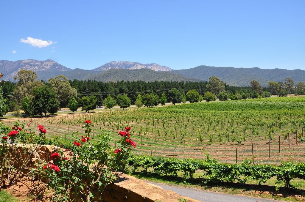 Feathertop Winery | restaurant | 6619 Great Alpine Rd, Porepunkah VIC 3740, Australia | 0357562356 OR +61 3 5756 2356