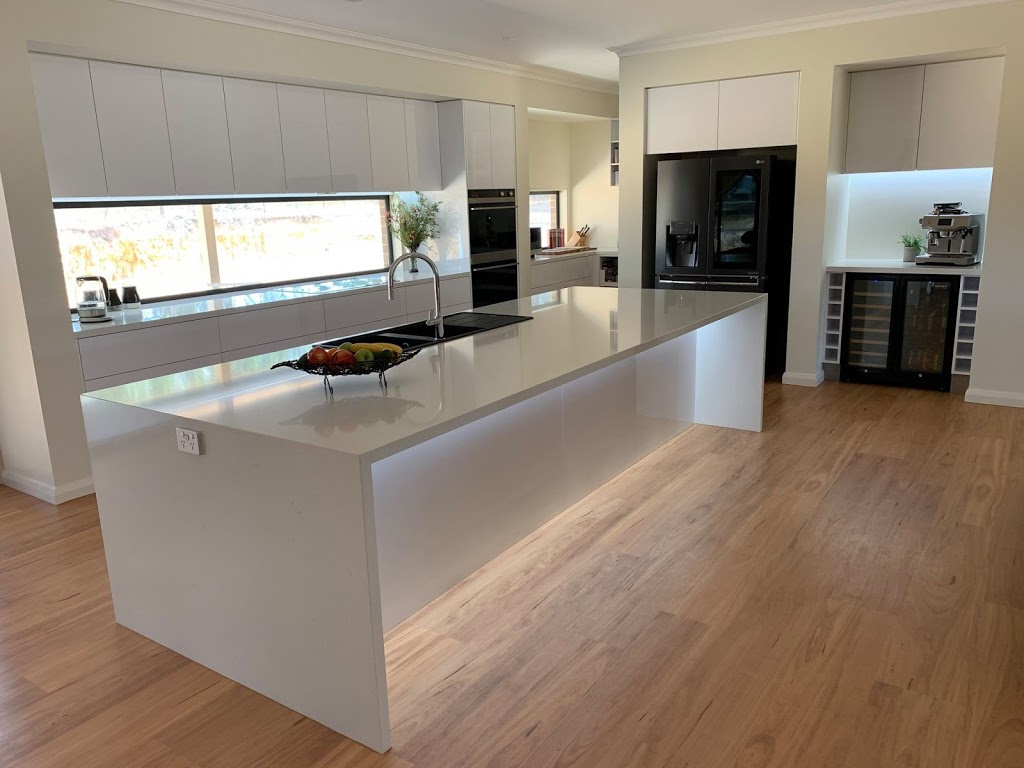 Instyle Kitchen & Cabinets | 35 Parkes Dr, Kyneton VIC 3444, Australia | Phone: 0411 505 045