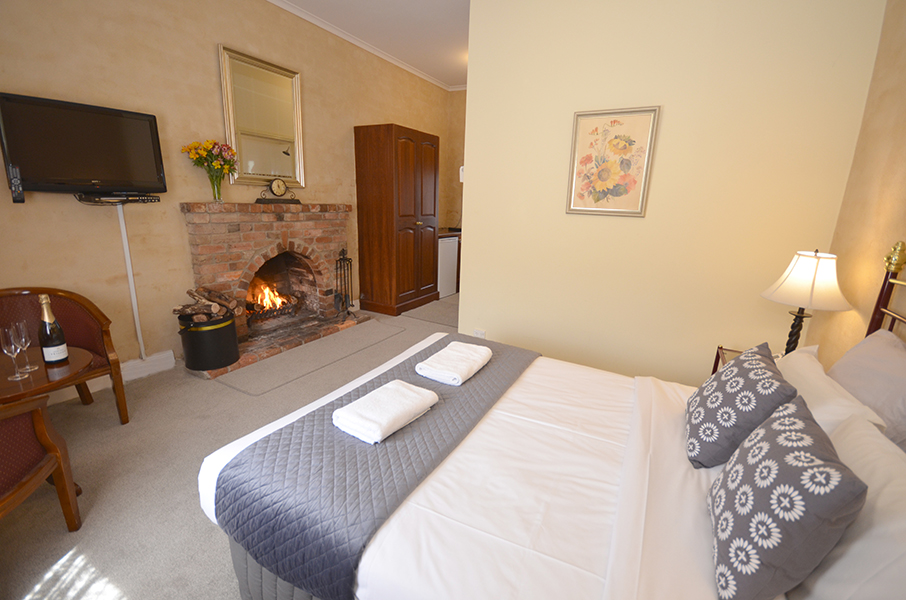 Central Springs Inn | lodging | 6 Camp St, Daylesford VIC 3460, Australia | 0353483388 OR +61 3 5348 3388