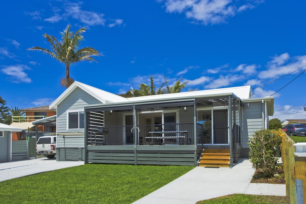 Seaview Beach Houses | 86-88 Lamont St, Bermagui NSW 2546, Australia | Phone: (02) 6493 3444