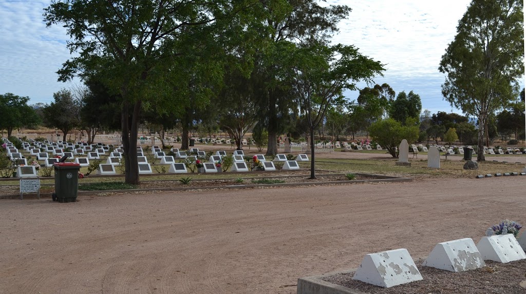 Stirling North Garden Cemetery | 16 Bowman Rd, Stirling North SA 5710, Australia