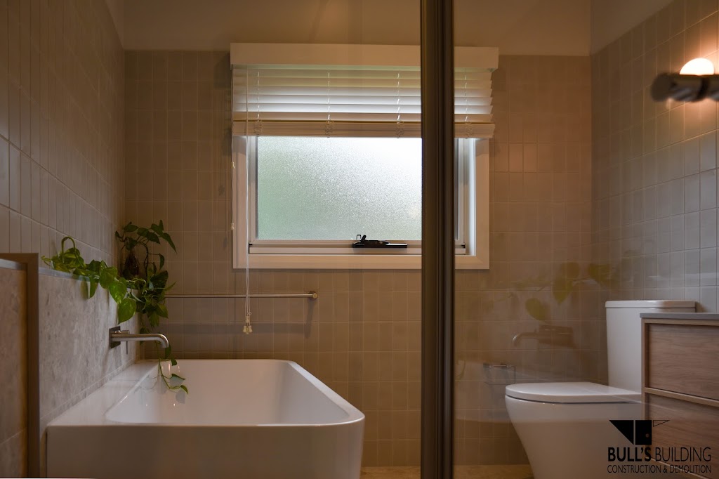 Bulls Building Construction & Demolition | 68 Songlark St, Bermagui NSW 2546, Australia | Phone: 0488 676 484