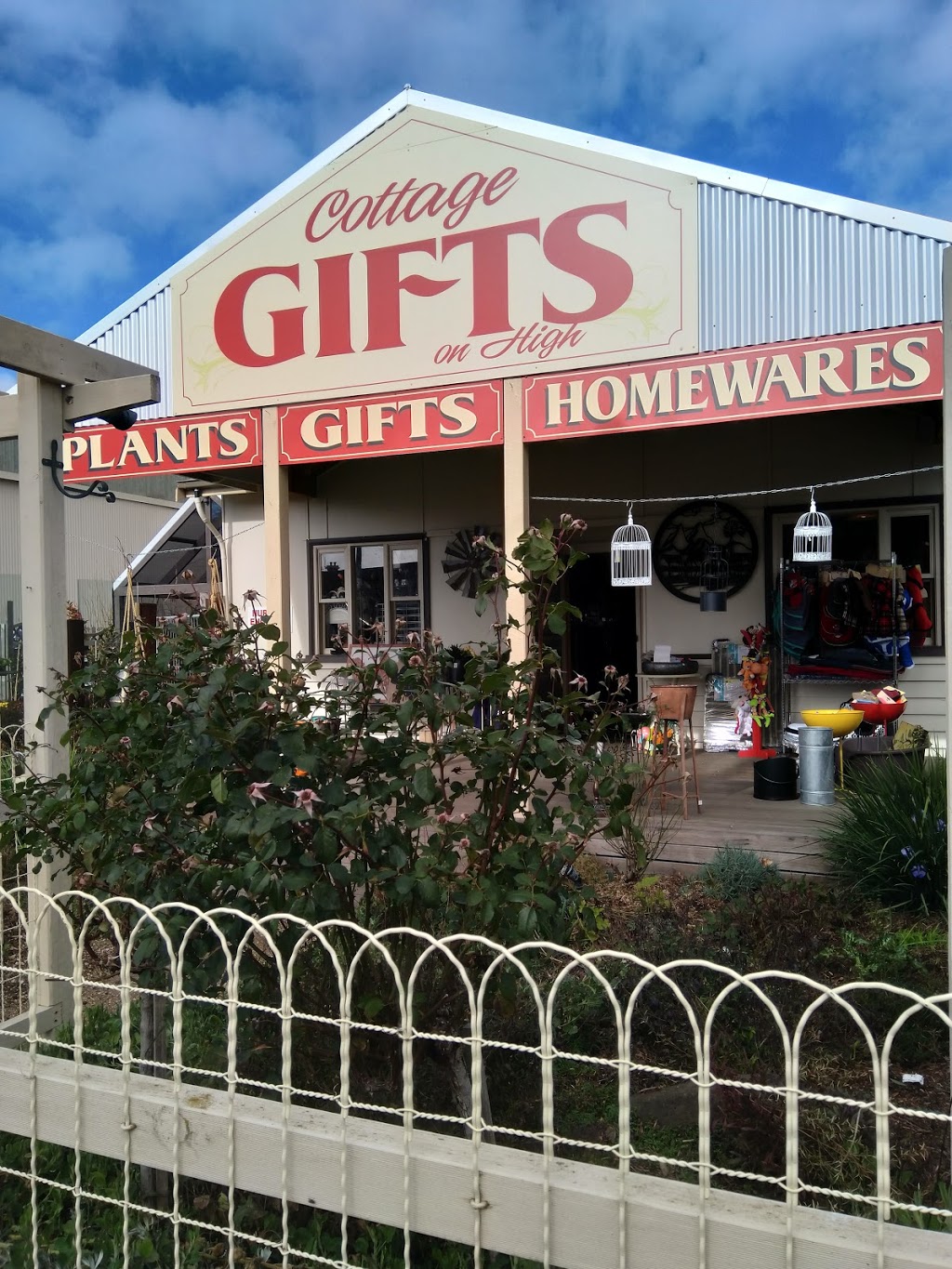 Thrifty-Link Hardware - Lancefield Hardware | hardware store | 3 High St, Lancefield VIC 3435, Australia | 0354291329 OR +61 3 5429 1329