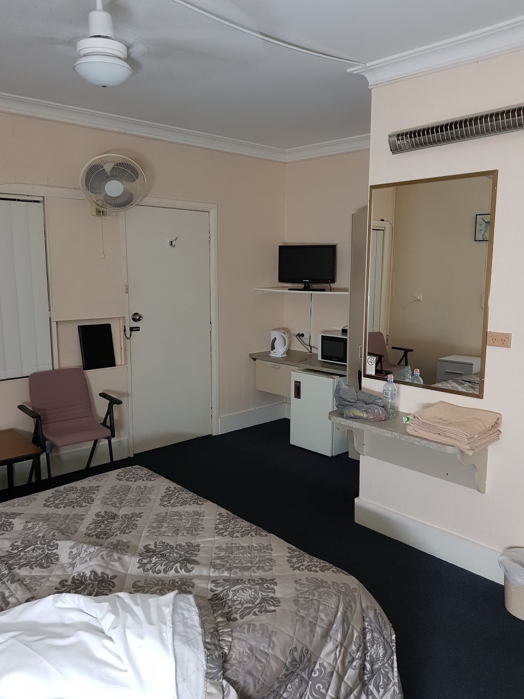 Bayview Motor Inn | Princes Hwy &, Bellevue Pl, Eden NSW 2551, Australia | Phone: (02) 6496 1242