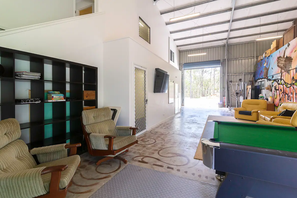 Winston Wallabies Urban Getaway | 125 Winston Rd, Sheldon QLD 4157, Australia | Phone: 0402 843 976