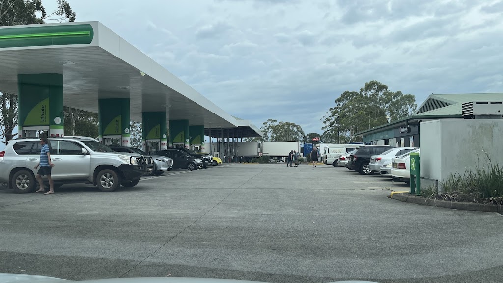 BP Pulse Charging Station | John Renshaw Dr, Beresfield NSW 2322, Australia | Phone: 1300 002 738